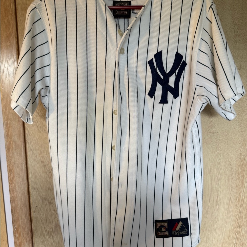NEW YORK YANKEES Vintage Don Mattingly Jersey White Jersey with Navy Stripes